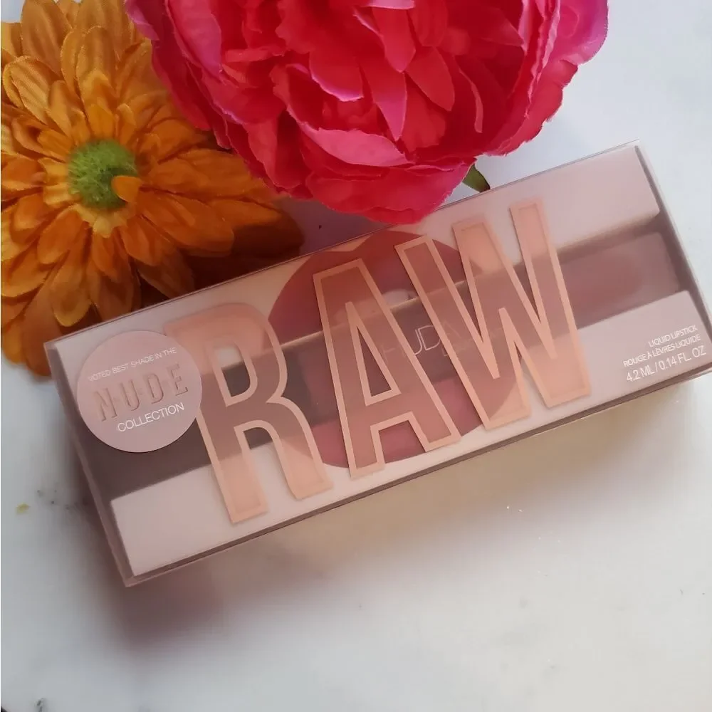 Huda OG Liquid Matte Lipstick In Raw (Nude Terracotta)
